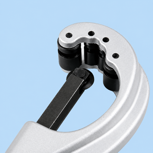 Heavy-Duty Spiral Pipe Cutter | All-Metal Zinc Alloy Rotary Wheel Tube Cutter for Copper, Aluminum & PVC (6-67mm) - Atradesen